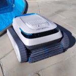Pool-Royal PC10 Poolroboter – Kabellos, Wandklettern & Wasserlinie, 3-Motoren-System, 120 Min. Akkulaufzeit & Auto-Parken für Boden & Wand – Bild 8